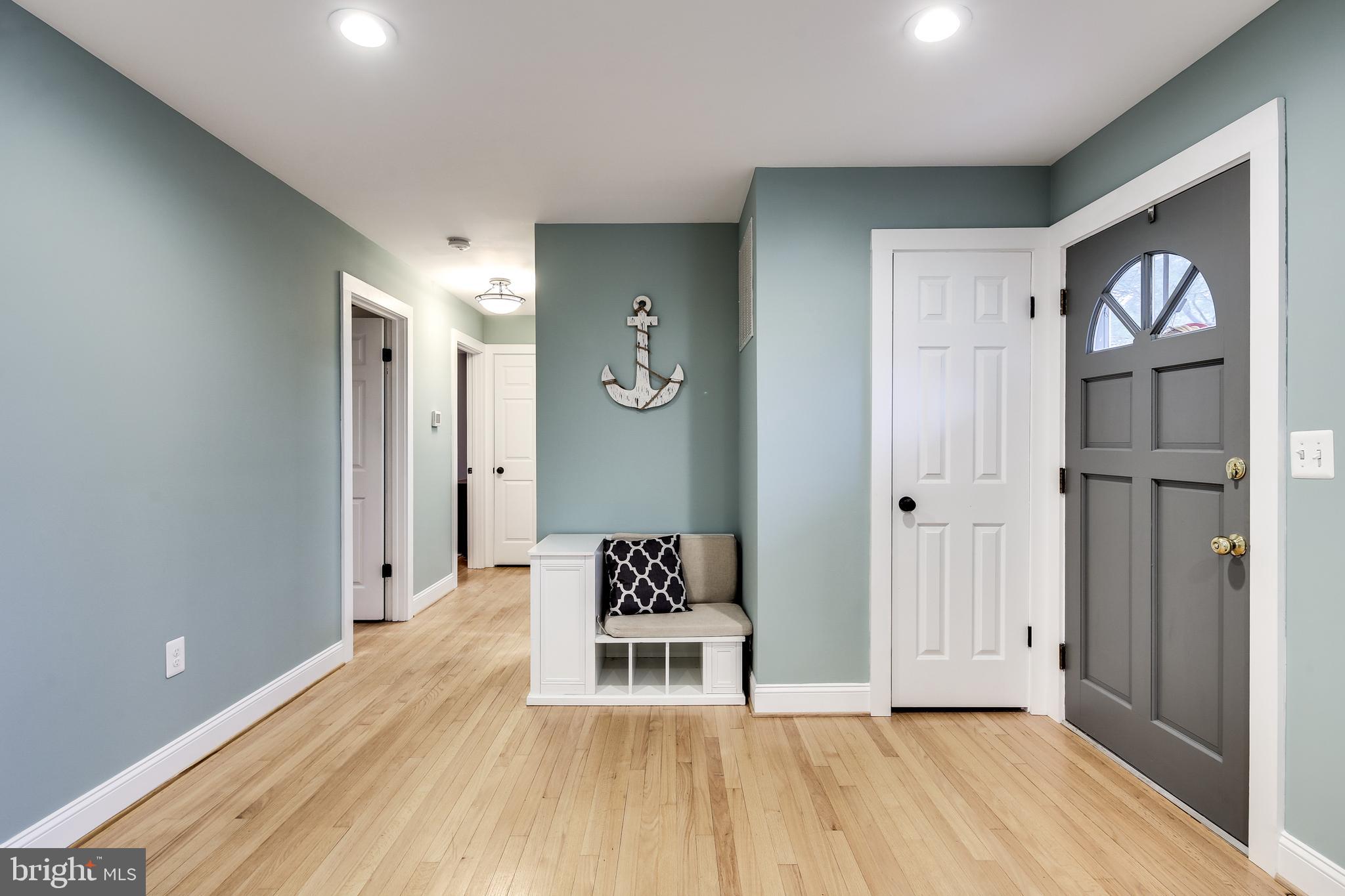 5216 Freter Road Sykesville, MD 21784 - Photo 4 of 35 ENTRY
