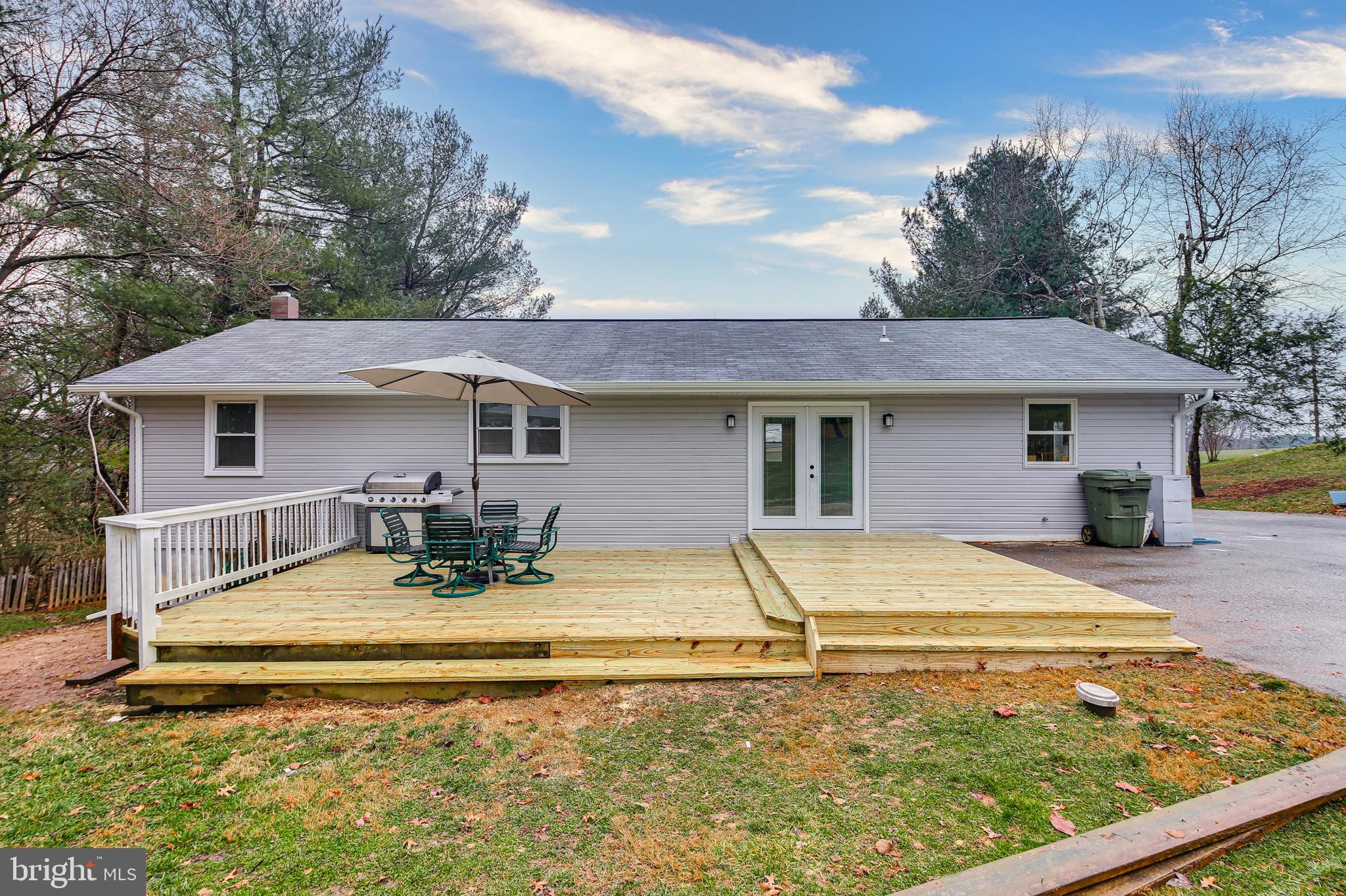 5216 Freter Road Sykesville, MD 21784 - Photo 32 of 35 BACK DECK