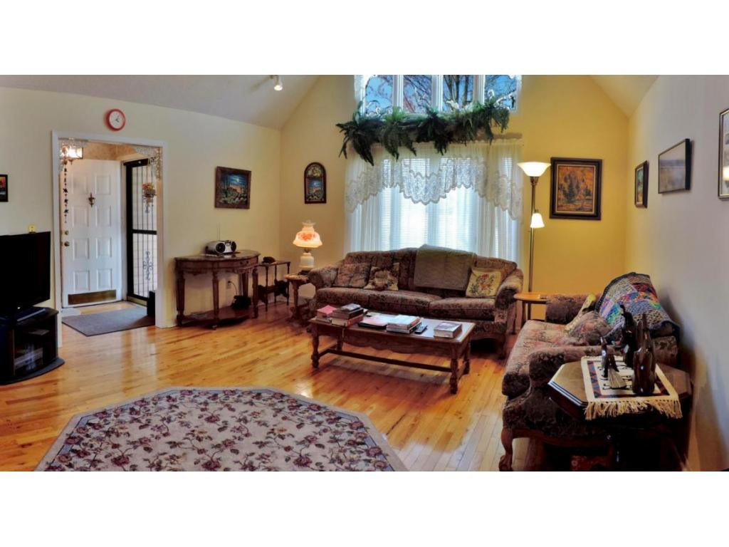 128 Couch Road Jonesborough, TN 37659 - Photo 6 of 24 Vaulted Ceiling in Living Room