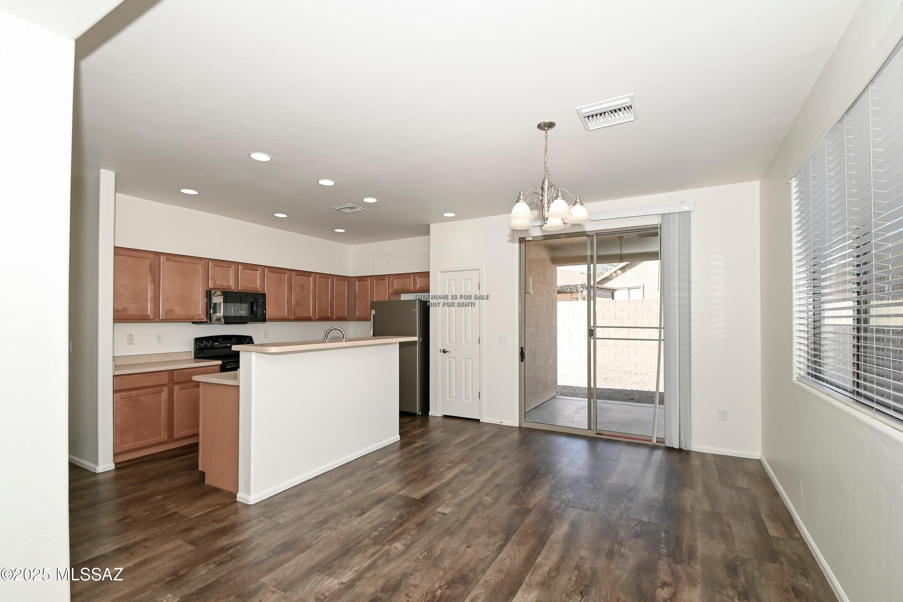 3307 South Lakeside Ridge Loop Tucson, AZ 85730 - Photo 6 of 35