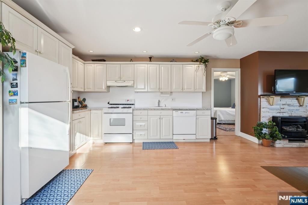 2 Ivy Lane Wallington, NJ 07057 - Photo 11 of 50