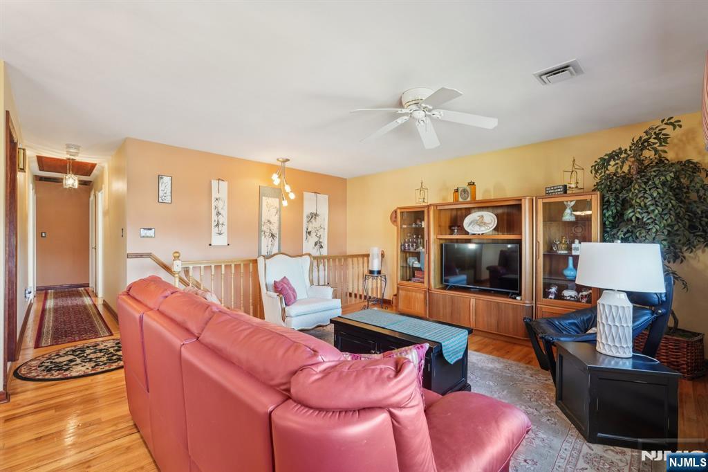 2 Ivy Lane Wallington, NJ 07057 - Photo 20 of 50