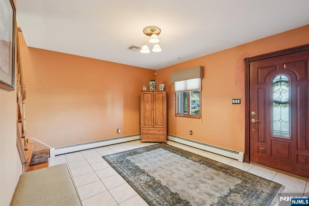 2 Ivy Lane Wallington, NJ 07057 - Photo 5 of 50