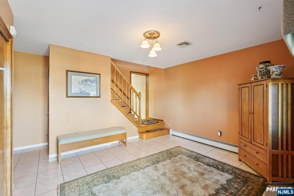 2 Ivy Lane Wallington, NJ 07057 - Photo 7 of 50