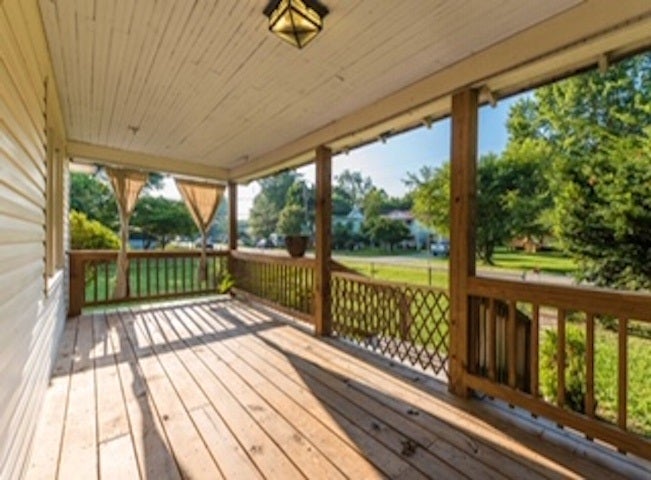 4642 Riverside Drive Huntington, WV 25705 - Photo 3 of 17 Gallery Image 3