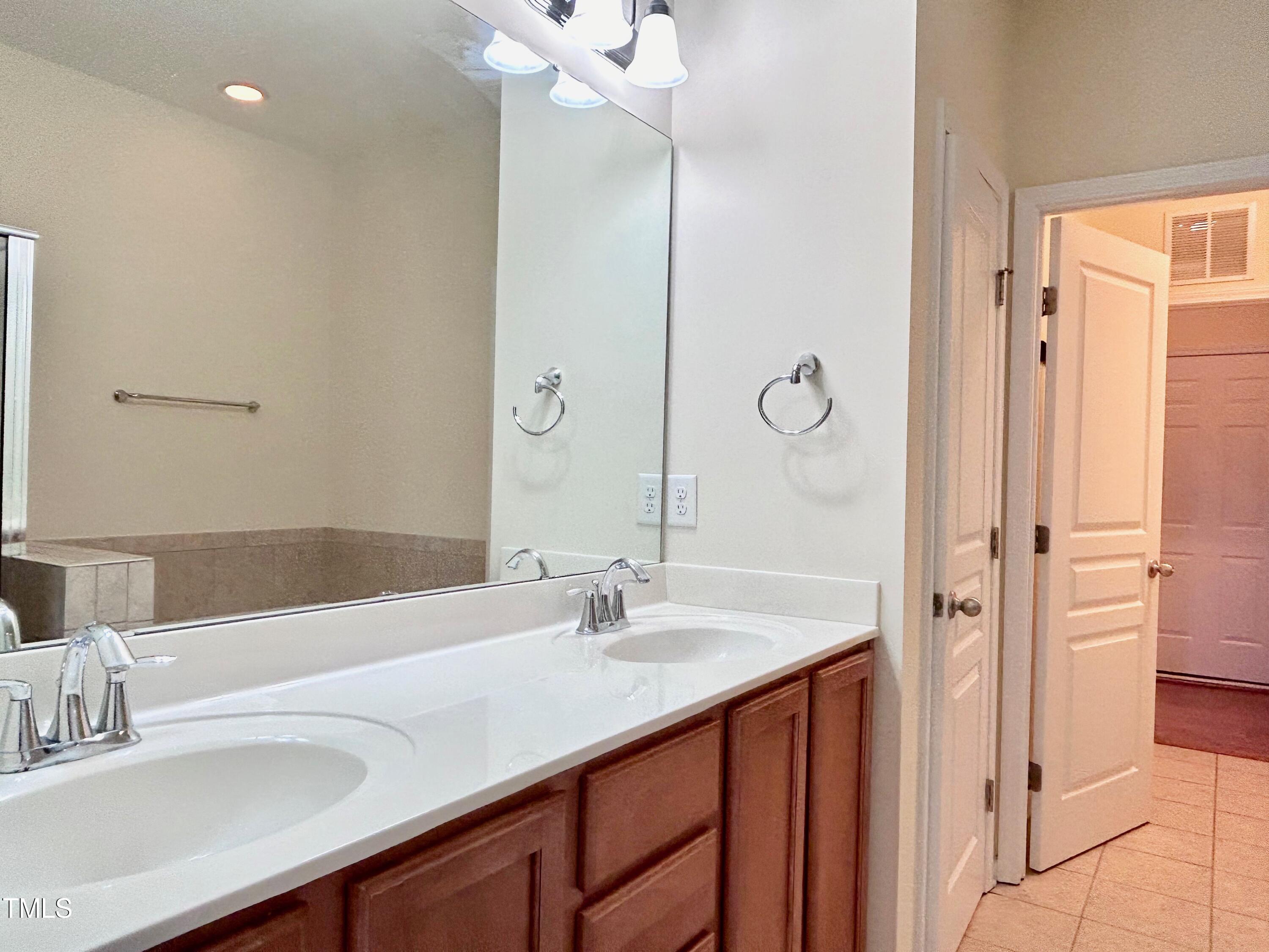 10114 Barnhart Way Raleigh, NC 27617 - Photo 26 of 48 IMG_1665