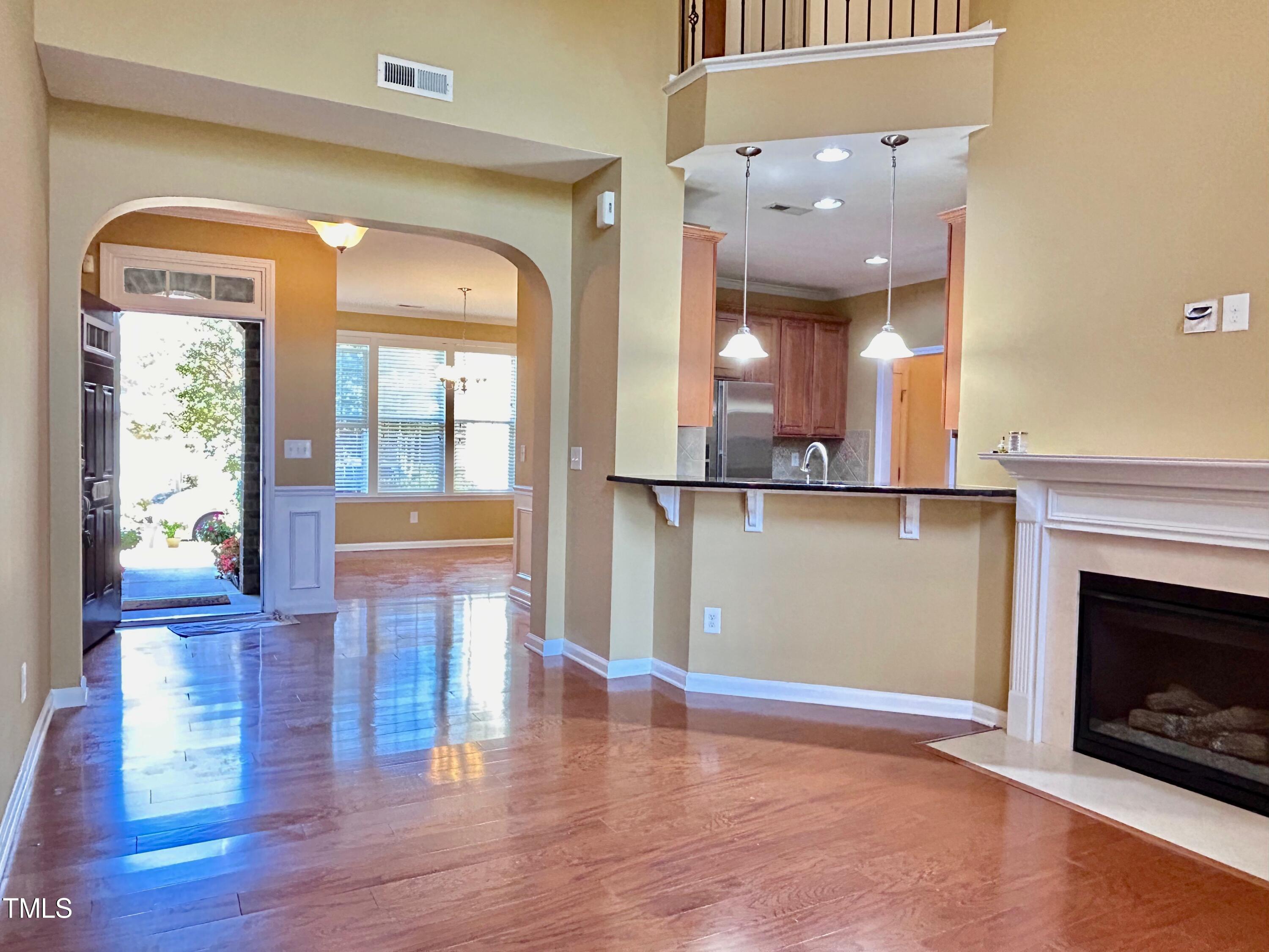 10114 Barnhart Way Raleigh, NC 27617 - Photo 4 of 48 IMG_1687
