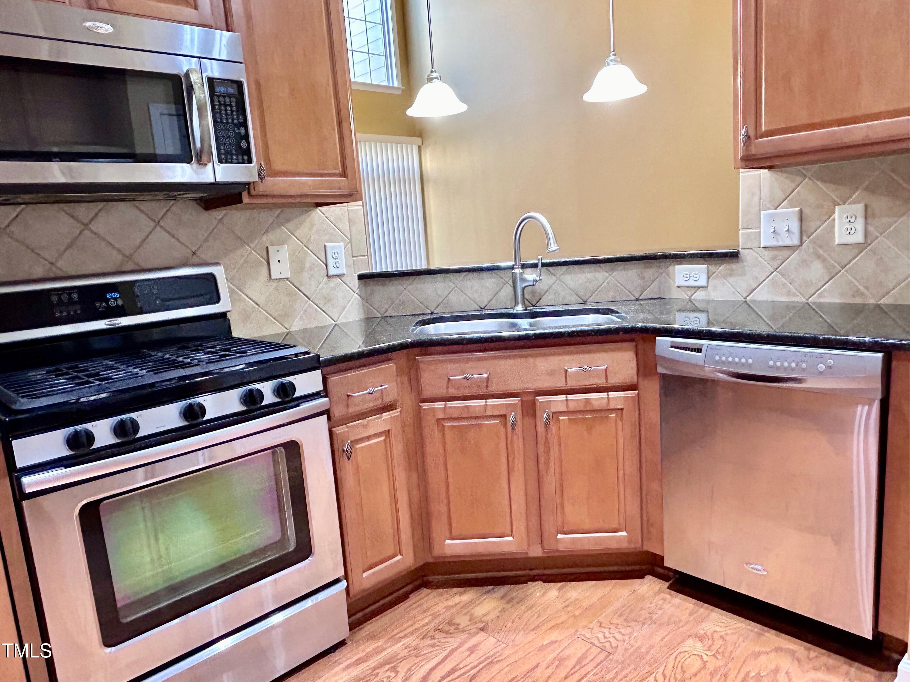10114 Barnhart Way Raleigh, NC 27617 - Photo 10 of 48 IMG_1678