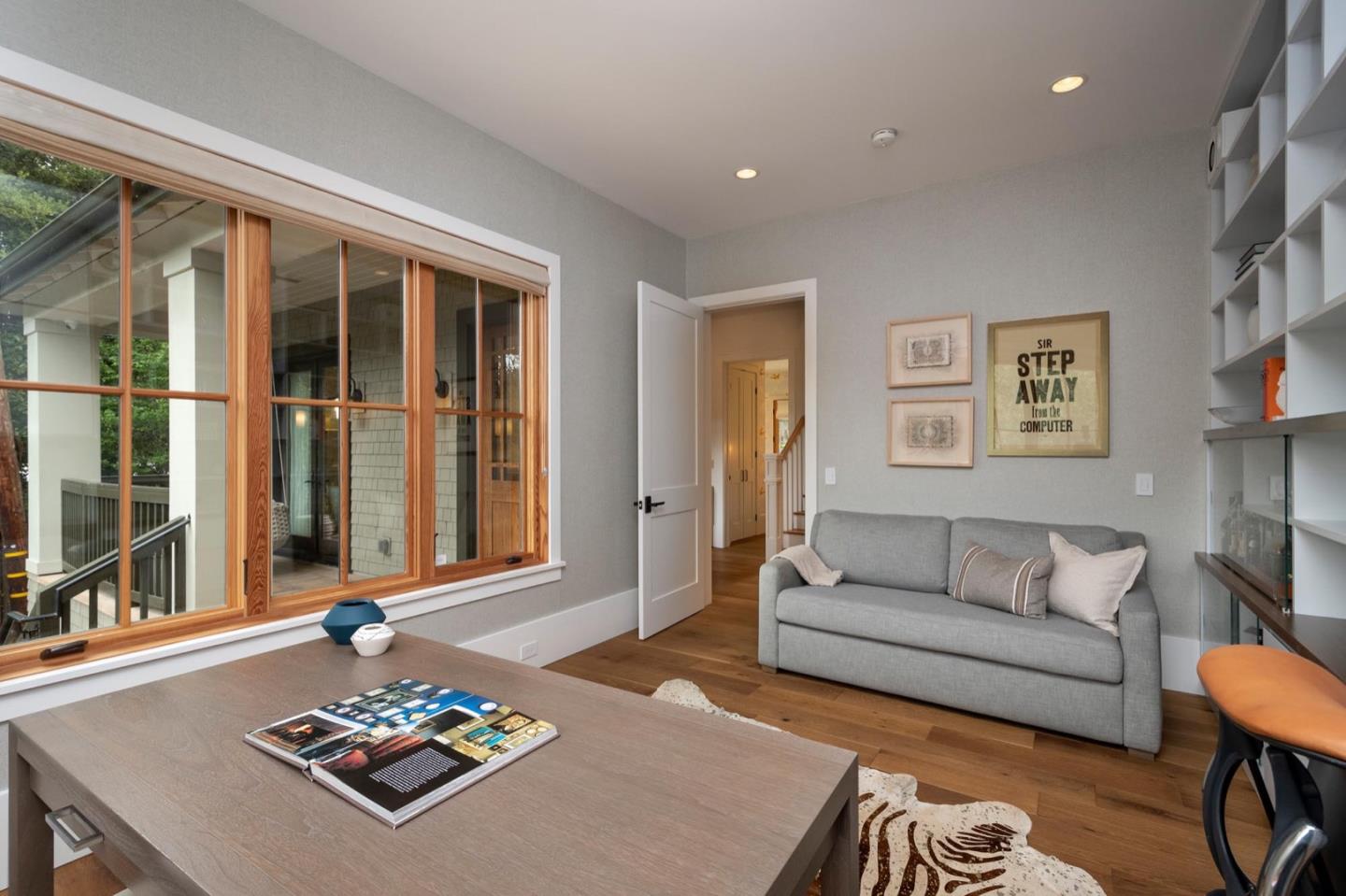 2875 Canyon Road Burlingame, CA 94010 - Photo 11 of 49 Gallery Image 11