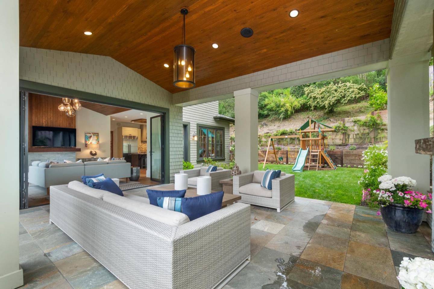 2875 Canyon Road Burlingame, CA 94010 - Photo 25 of 49 Gallery Image 25