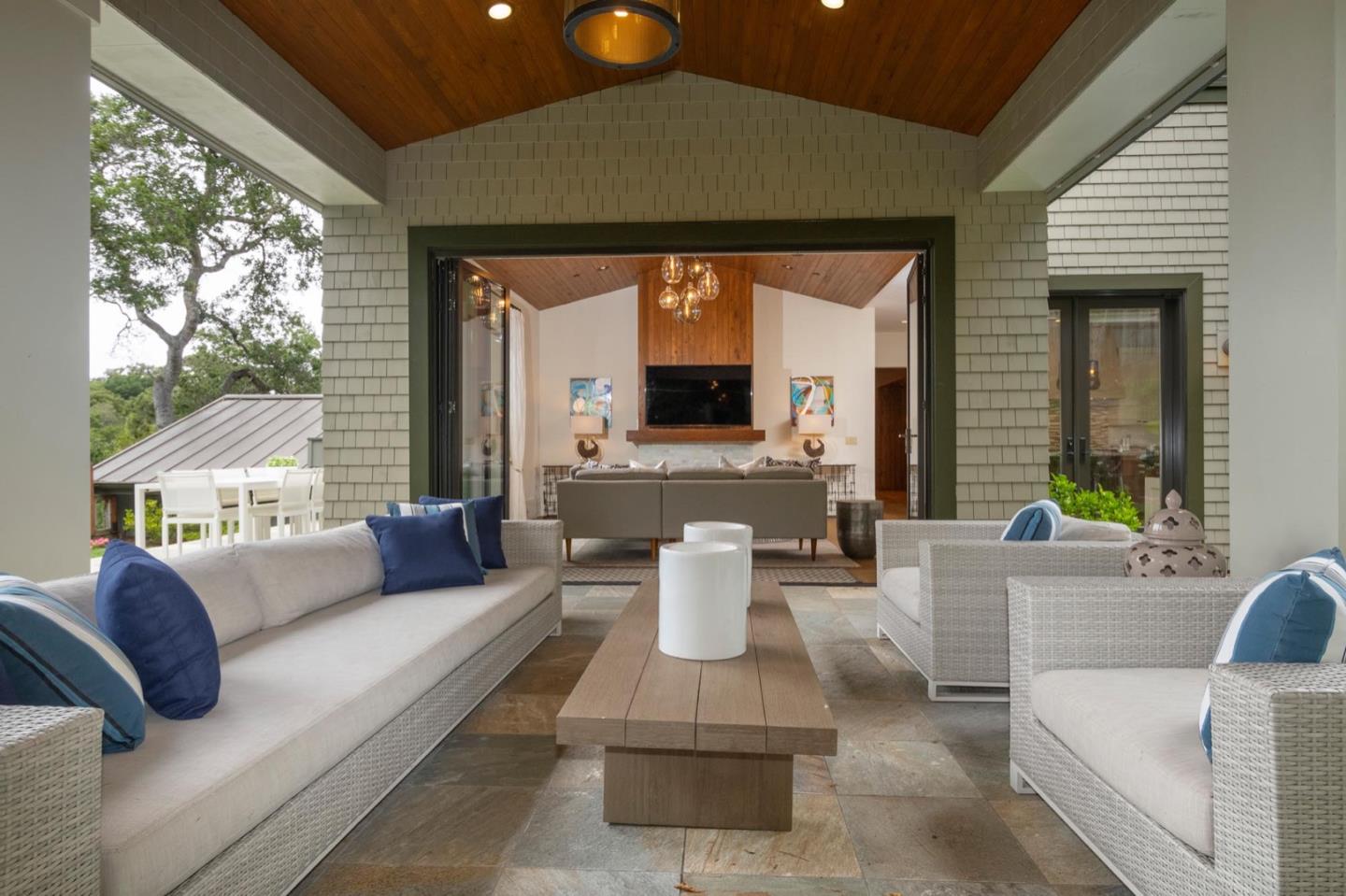 2875 Canyon Road Burlingame, CA 94010 - Photo 26 of 49 Gallery Image 26