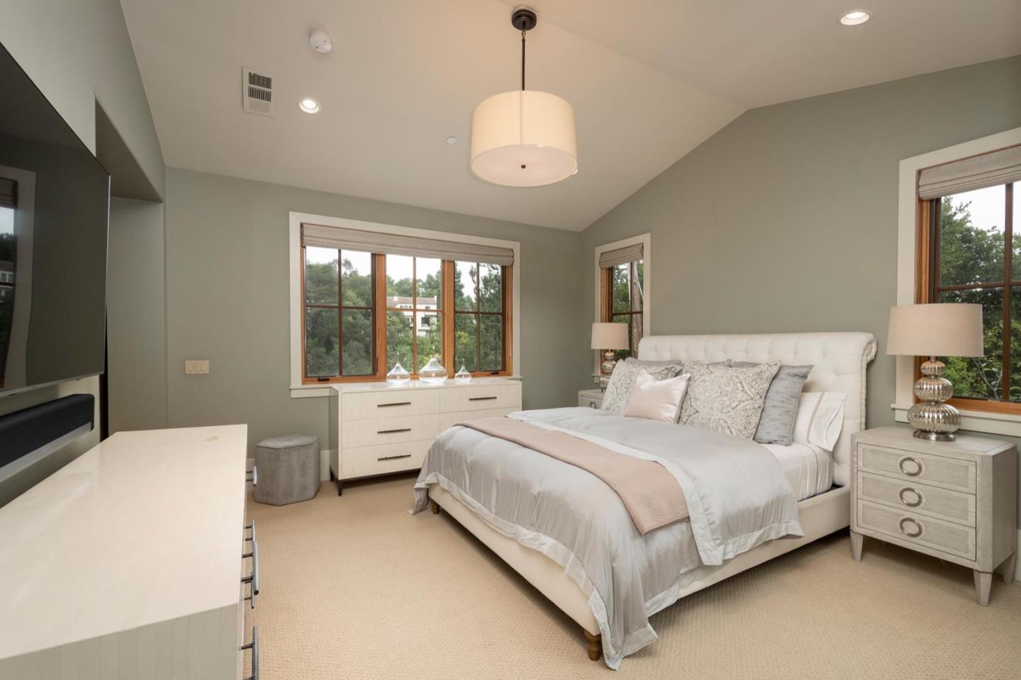 2875 Canyon Road Burlingame, CA 94010 - Photo 29 of 49 Gallery Image 29