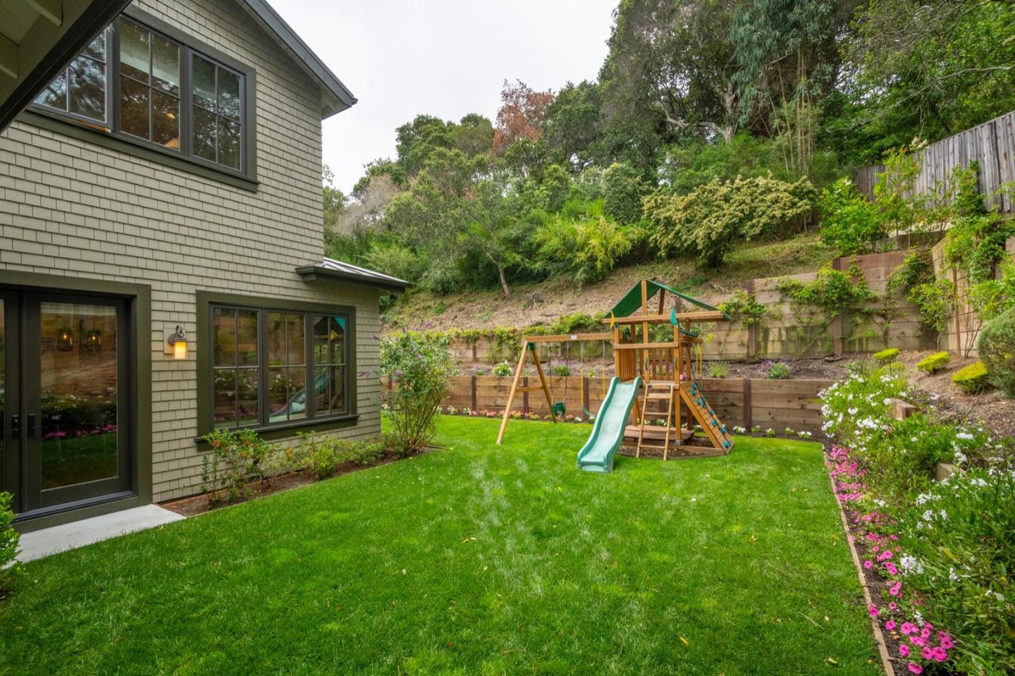 2875 Canyon Road Burlingame, CA 94010 - Photo 45 of 49 Gallery Image 45