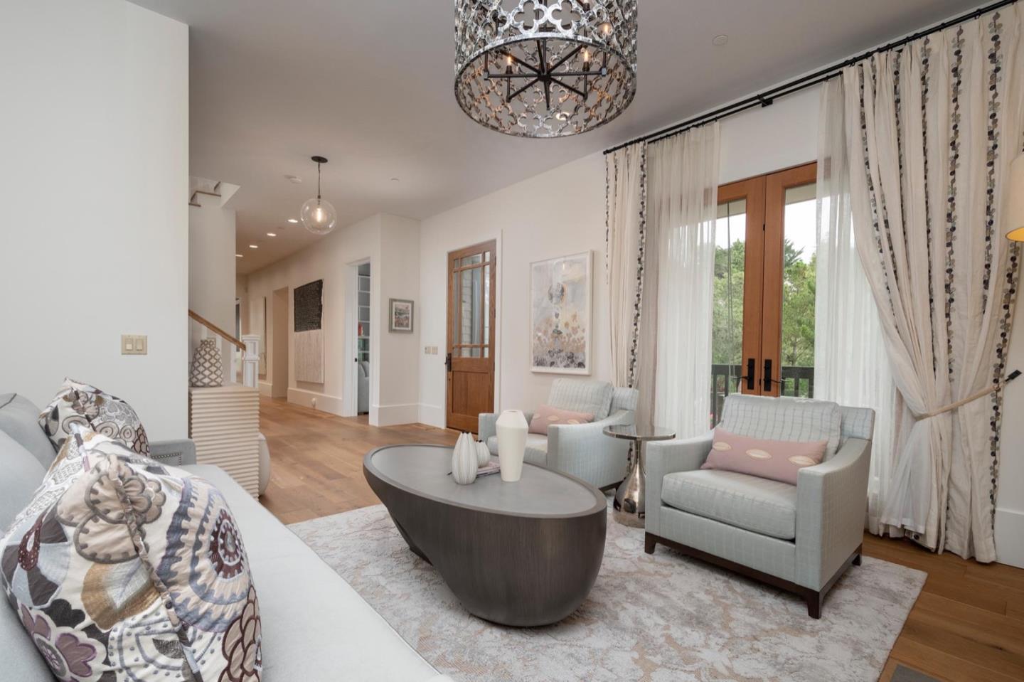 2875 Canyon Road Burlingame, CA 94010 - Photo 9 of 49 Gallery Image 9