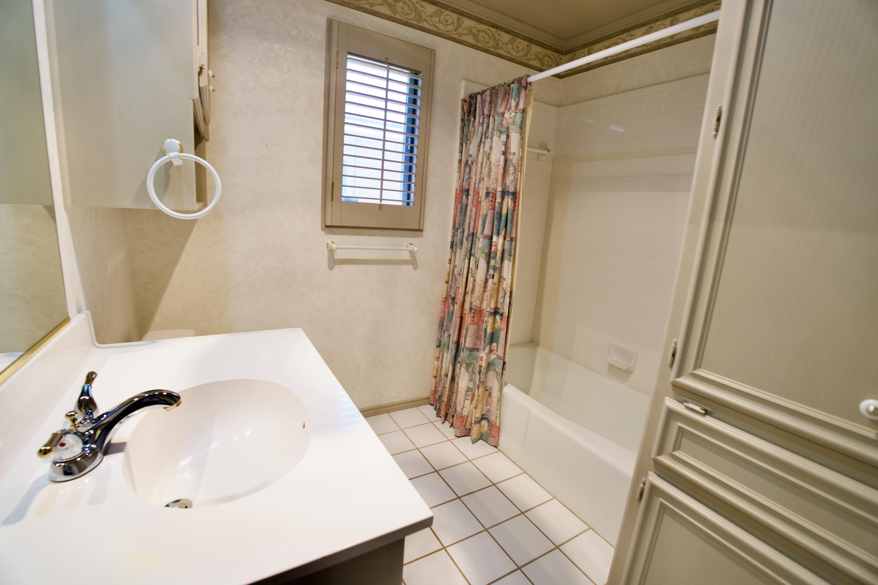 5606 84th Street Lubbock, TX 79424 - Photo 4 of 21 ATB08396