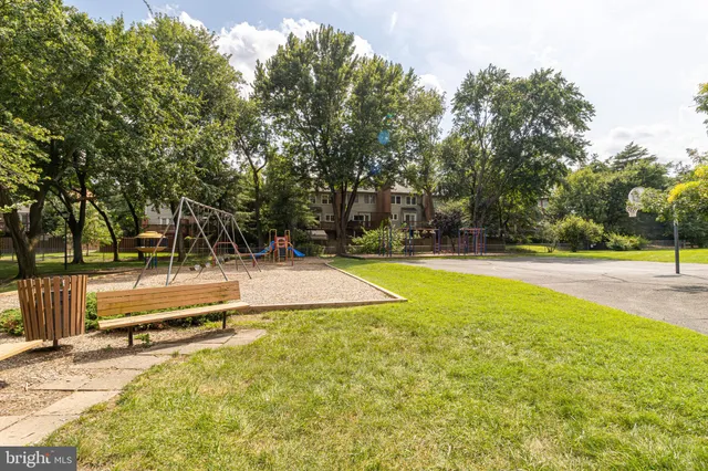 $3,400 | 6558 Gildar Street, Alexandria, VA 22310