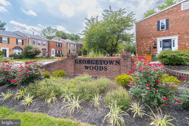 $3,300 | 6558 Gildar Street, Alexandria, VA 22310