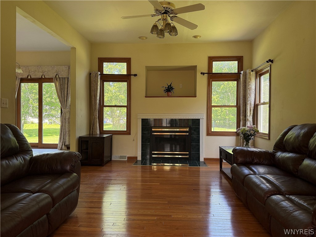 193 Meadow Spring Lane Amherst, NY 14051 - Photo 12 of 47