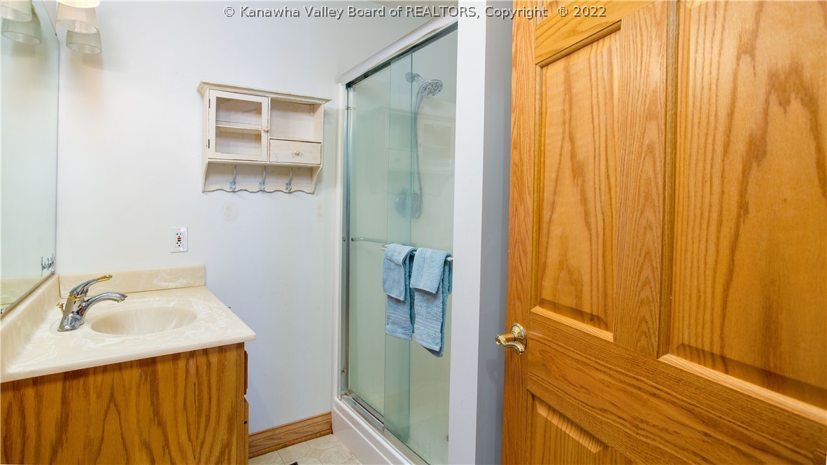 2732 Gun Club Road Letart, WV 25253 - Photo 12 of 22 Gallery Image 12