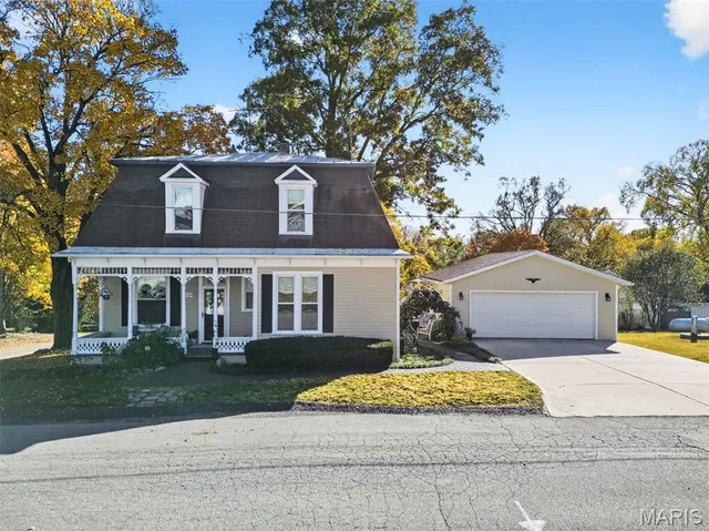 $500,000 | 5548 Chestnut Street, Augusta, MO 63332