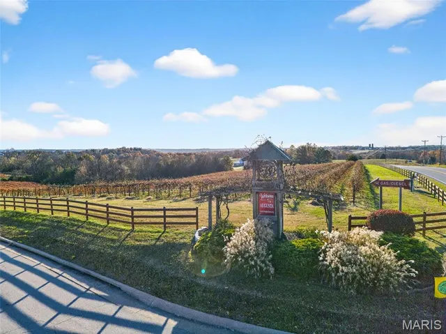 $510,000 | 5548 Chestnut Street, Augusta, MO 63332