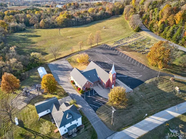 $506,000 | 5548 Chestnut Street, Augusta, MO 63332