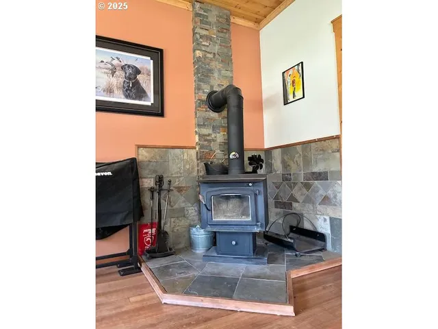 a view of workspace with a window