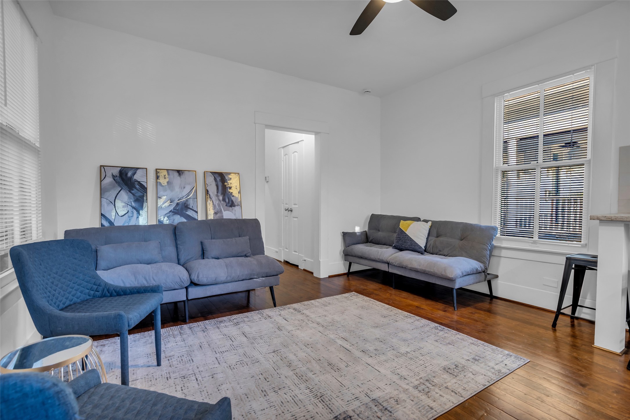 611 Harvard Street Houston, TX 77007 - Photo 5 of 25