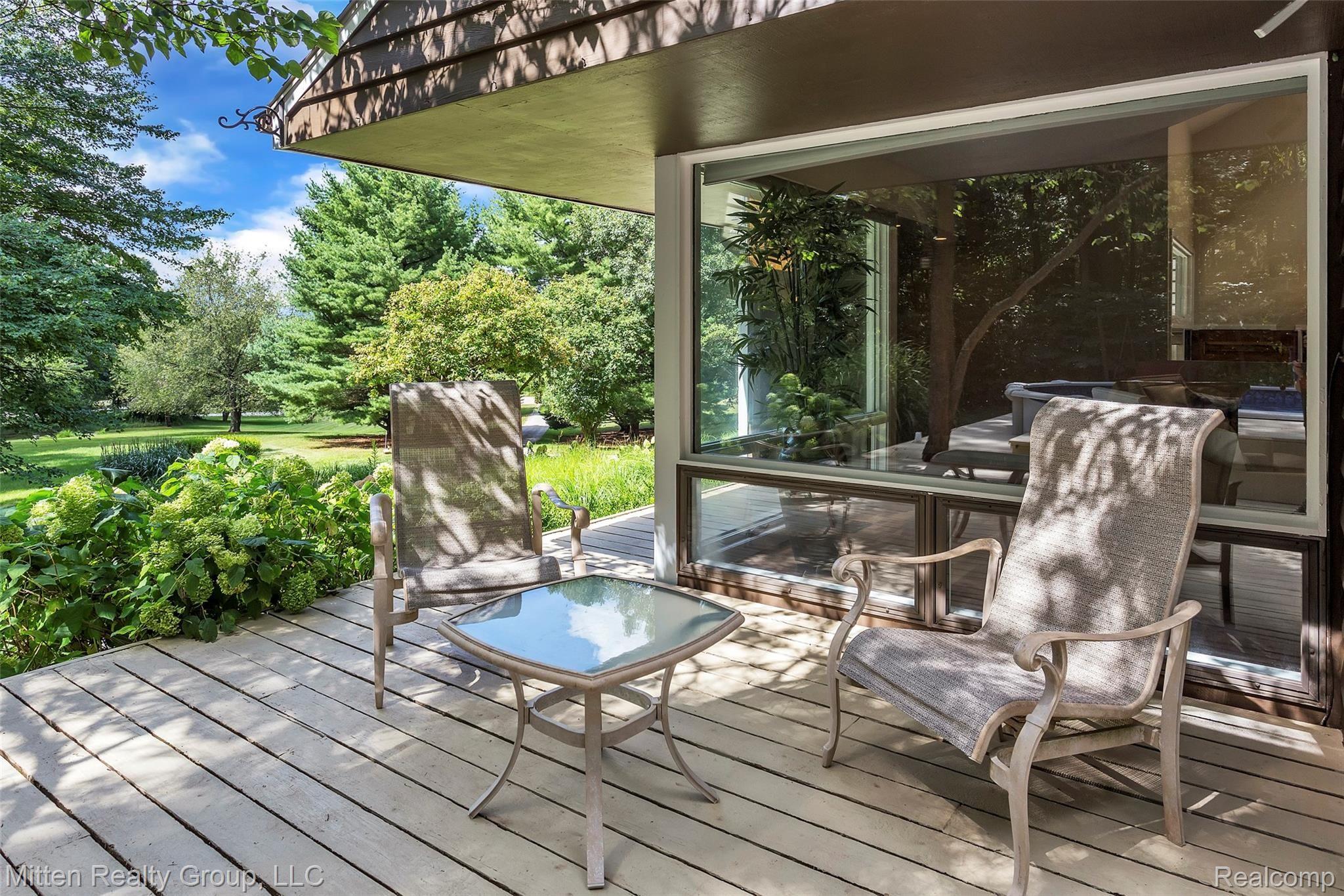 11290 Windy Ridge Drive Fenton, MI 48430 - Photo 38 of 57 11290-windy-ridge-trl-fenton-mi-48430-windowstill-38.jpg