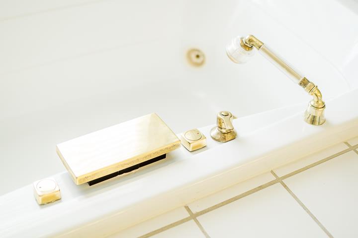 237 Cherokee Road Nashville, TN 37205 - Photo 29 of 30 a bathroom with a sink