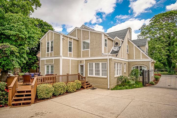 237 Cherokee Road Nashville, TN 37205 - Photo 5 of 30 a view of a house with a yard