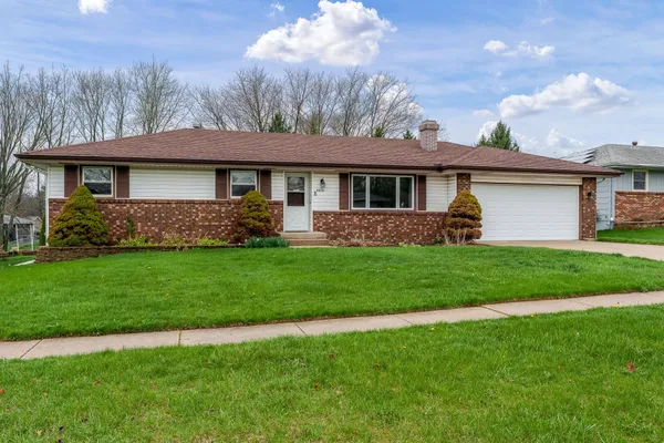 $225,000 | 4420 Harvest Trail, Loves Park, IL 61111