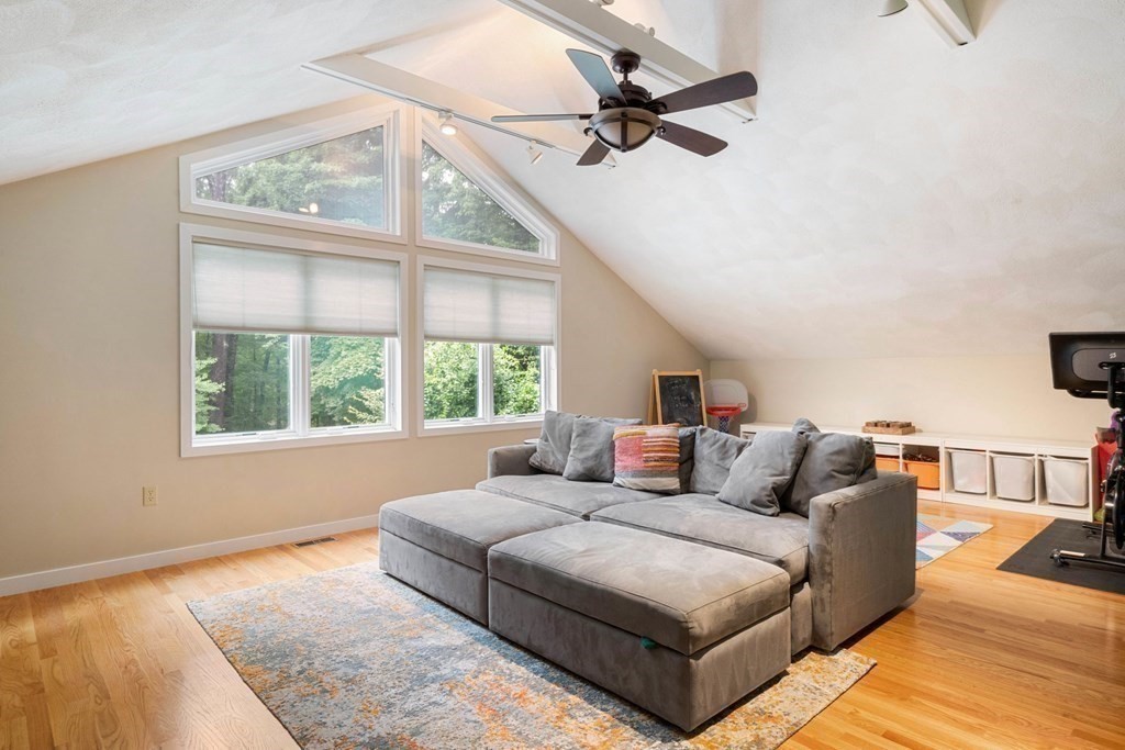 115 Parmenter Road Framingham, MA 01701 - Photo 14 of 40 Gallery Image 14