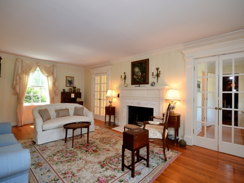 585 Ponus Ridge Road New Canaan, CT 06840 - Photo 3 of 16 .