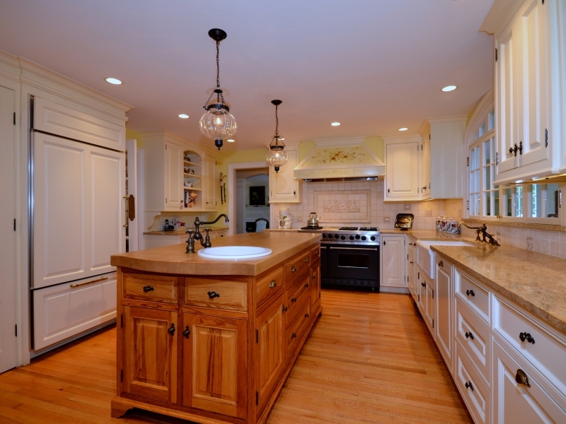585 Ponus Ridge Road New Canaan, CT 06840 - Photo 6 of 16 Kitchen