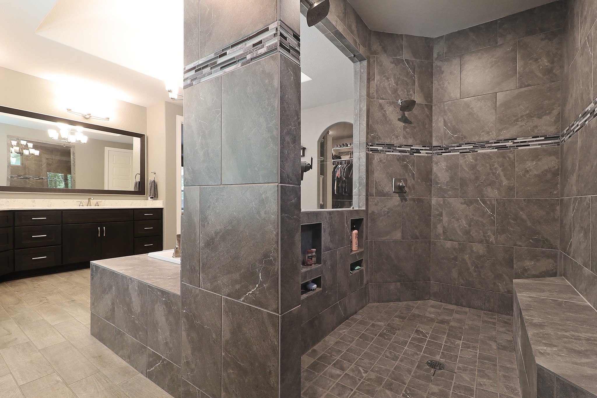 121 Red Hawk Road Huntsville, TX 77340 - Photo 25 of 48 Large walk in shower