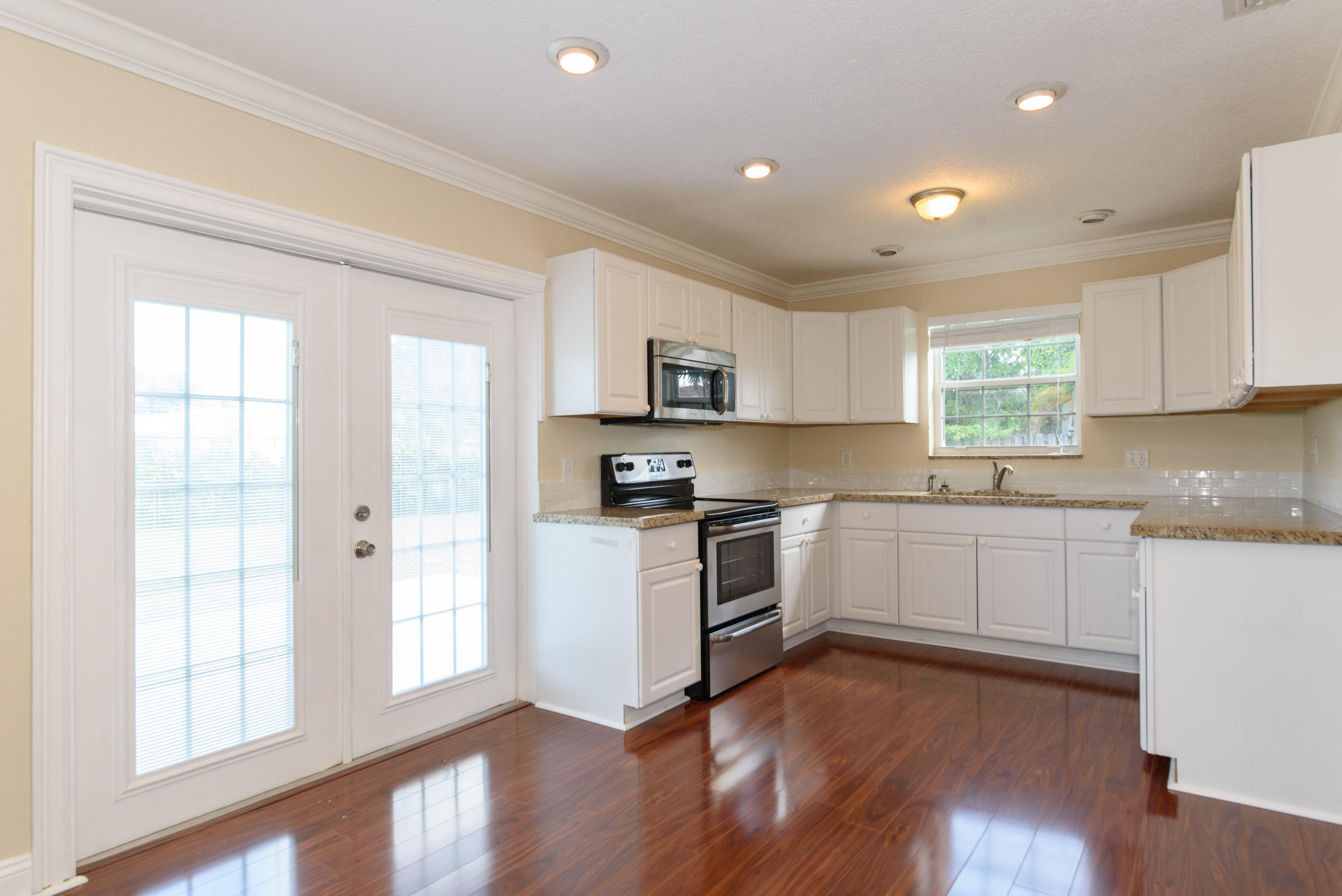4558 Avalon Street Boca Raton, FL 33428 - Photo 5 of 21 Kitchen