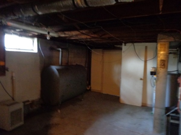 34 Mark Street Springfield, MA 01129 - Photo 10 of 15 a view of empty room