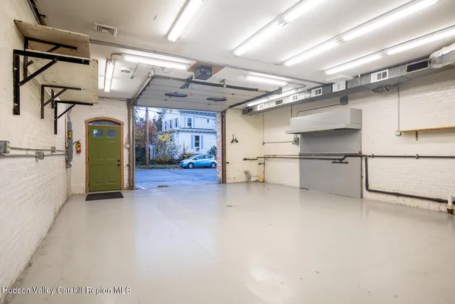 a view of a storage & utility room