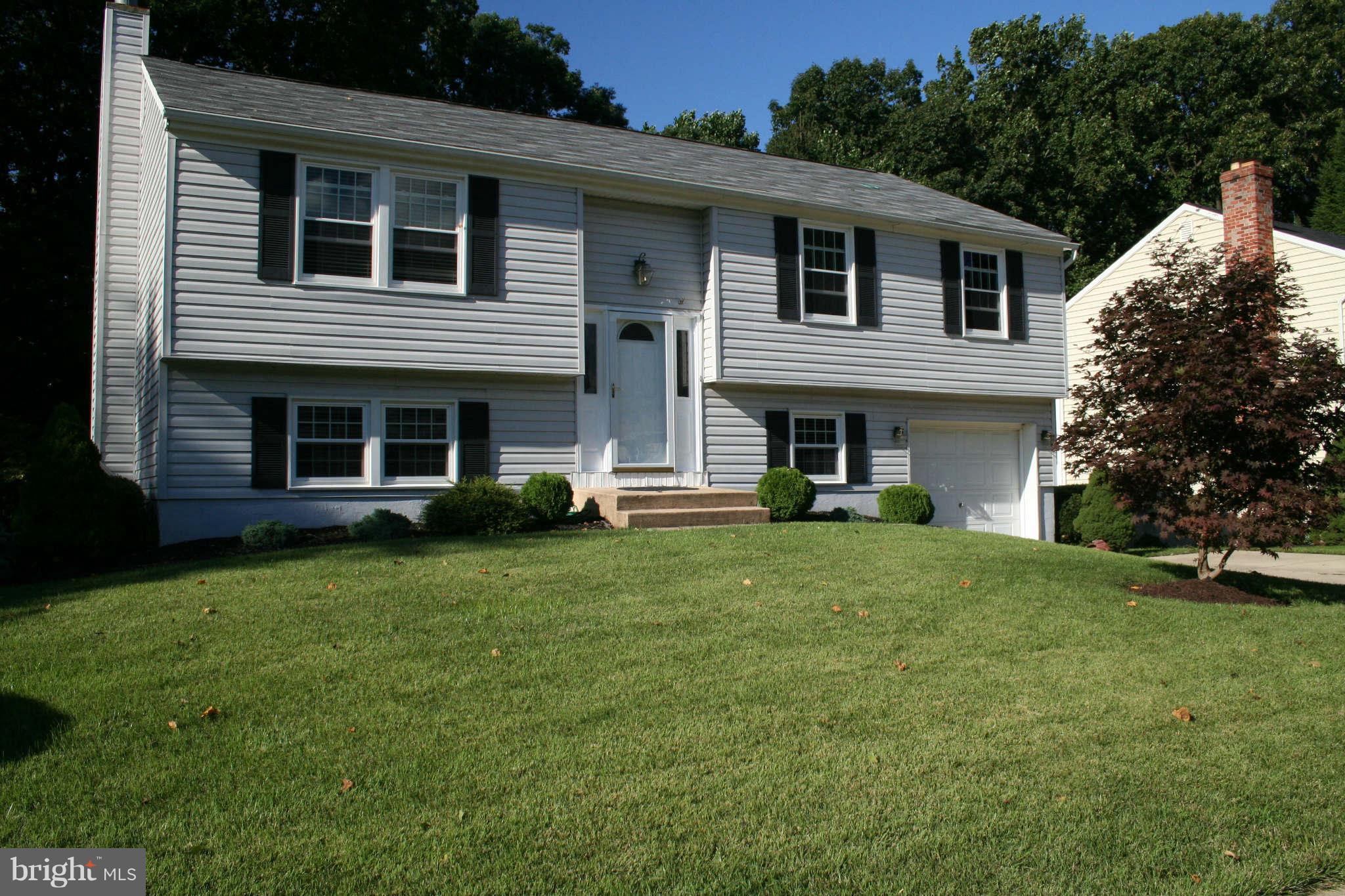10862 Sandringham Road Cockeysville, MD 21030 - Photo 1 of 28 Exterior (Front)