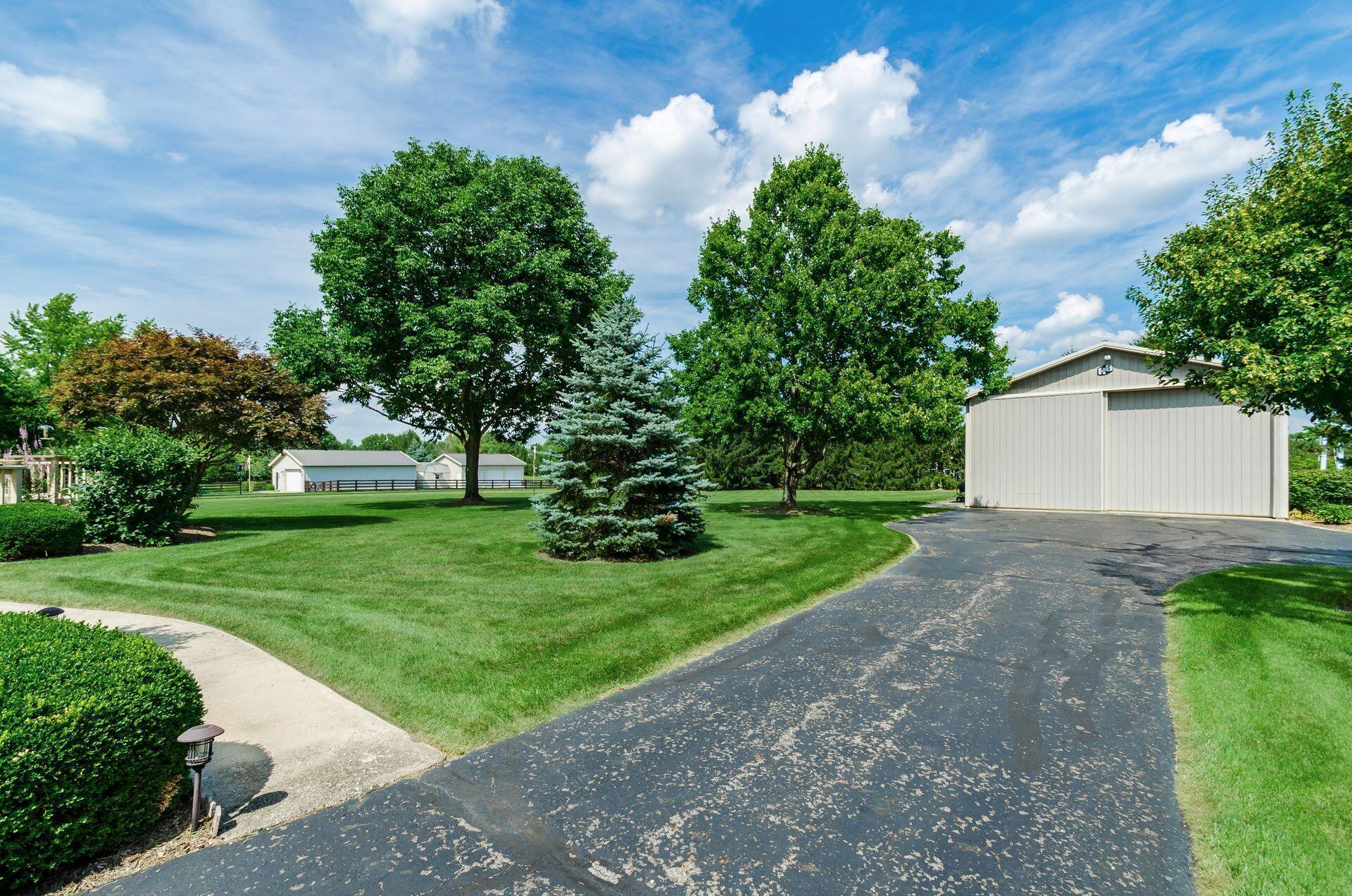 9471 Concord Road Powell, OH 43065 - Photo 37 of 40 Can easily fit 4 cars