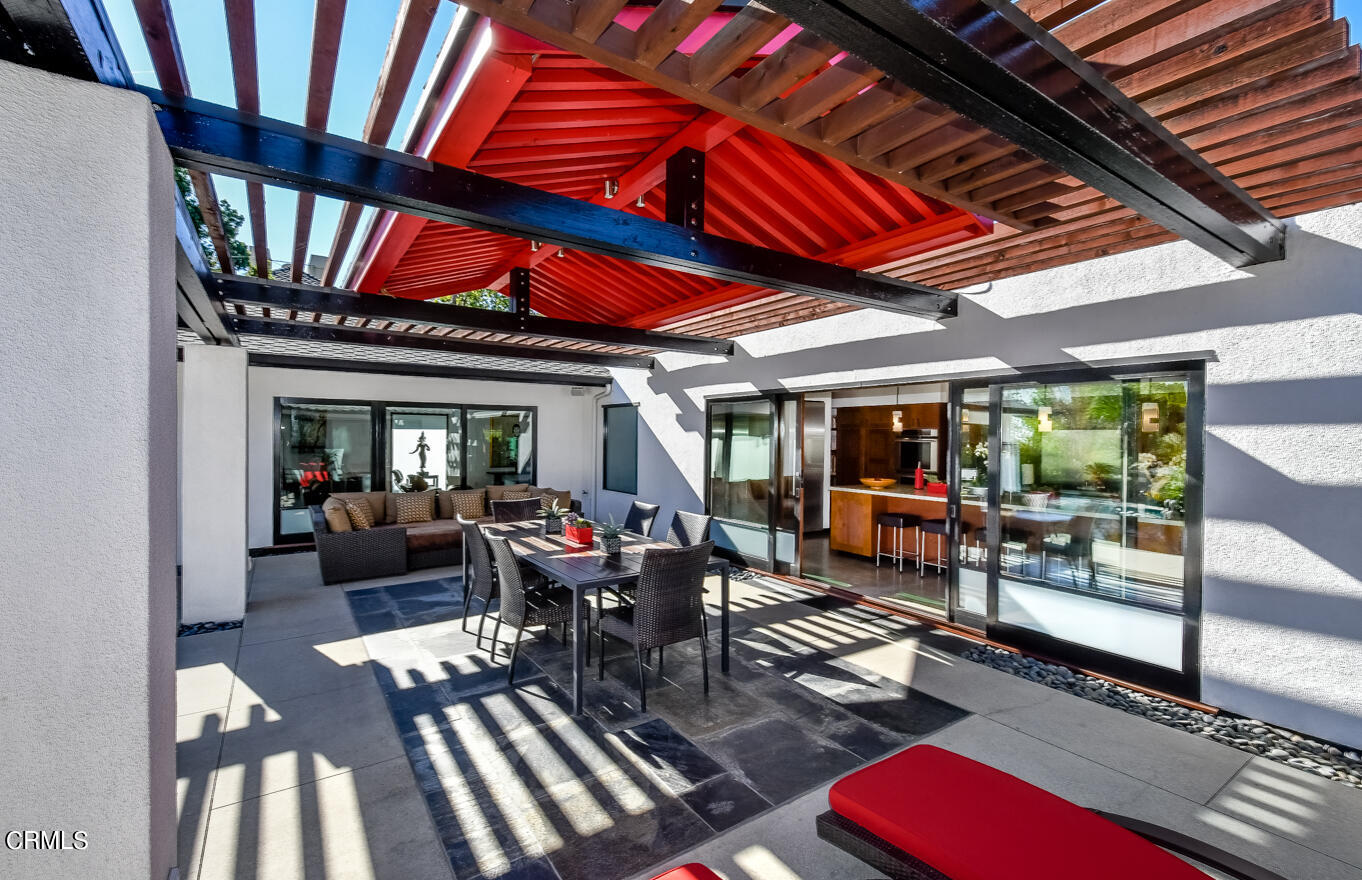 2174 Midlothian Drive Altadena, CA 91001 - Photo 18 of 54 2174 Midlothian Dr web-24