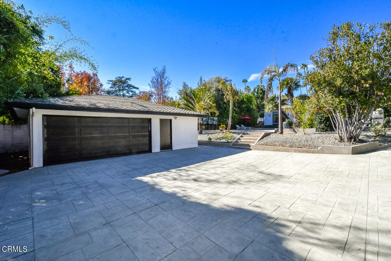 2174 Midlothian Drive Altadena, CA 91001 - Photo 48 of 54 a view of outdoor space and yard
