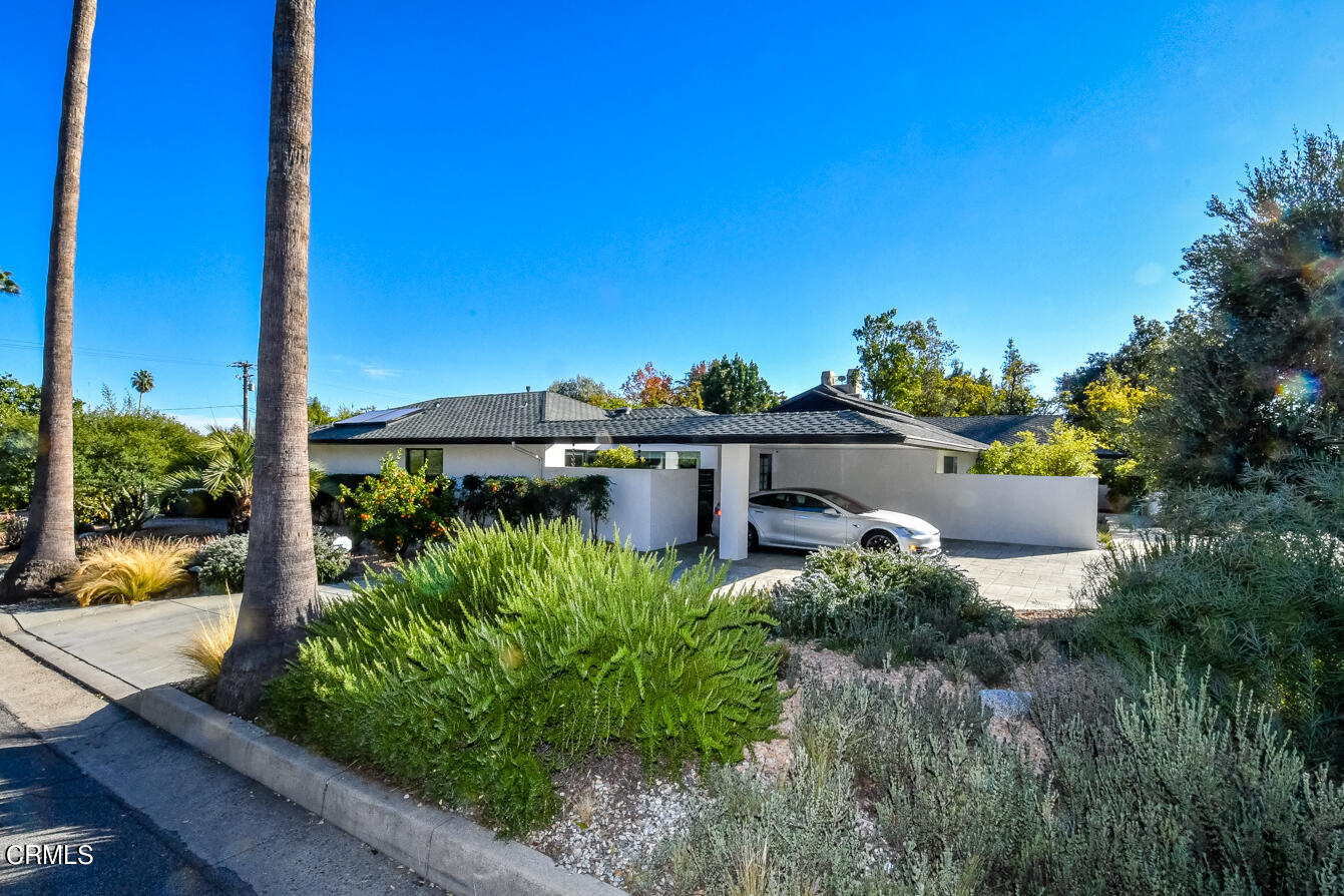 2174 Midlothian Drive Altadena, CA 91001 - Photo 51 of 54 a view of a garden