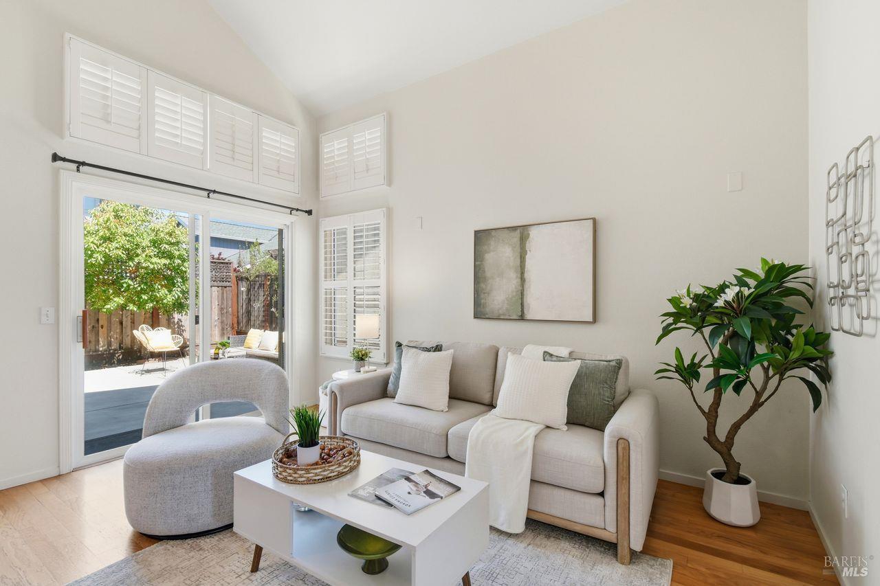 1439 Grey Hawk Way Santa Rosa, CA 95409 - Photo 10 of 37
