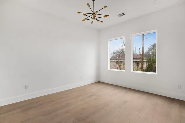 $2,900 | 2419 Rosewood Street, Houston, TX 77004