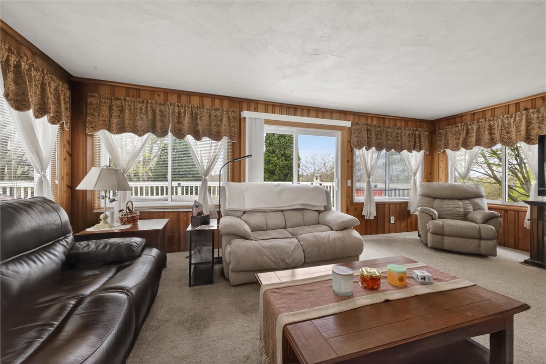 953 Wayneport Road Macedon, NY 14502 - Photo 12 of 26