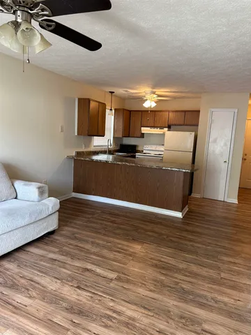 $1,200 | 420 Pine Avenue, Murrells Inlet, SC 29576