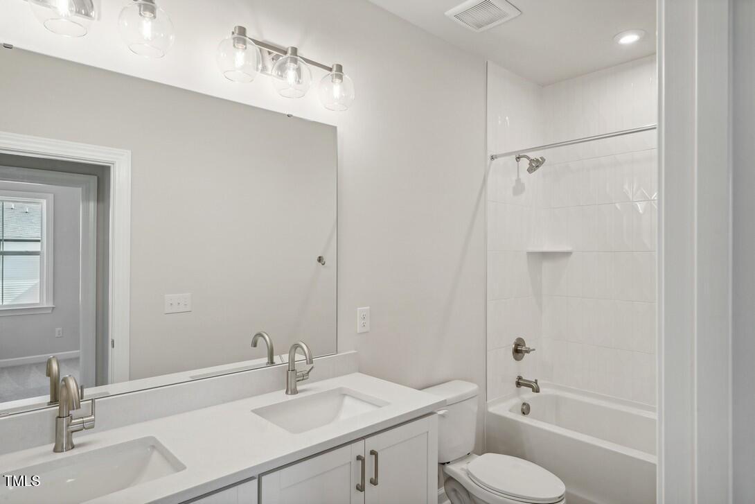 4748 Cypress Tree Lane Raleigh, NC 27612 - Photo 10 of 22 shoootin-photo-13_webready