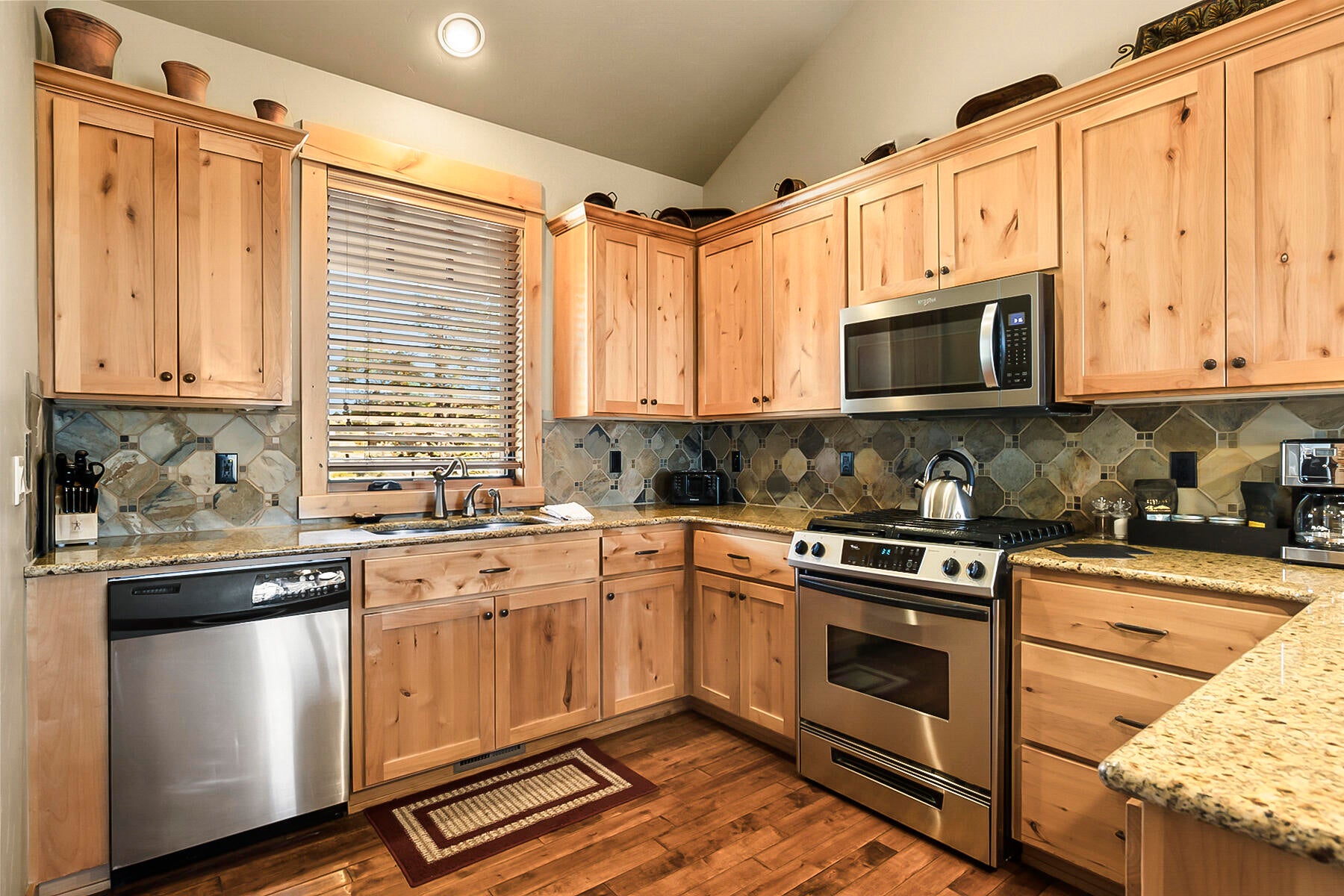 16845 South W Brasada Ranch Road, Unit CABIN 23 Powell Butte, OR 97753 - Photo 13 of 49 JH5_1845
